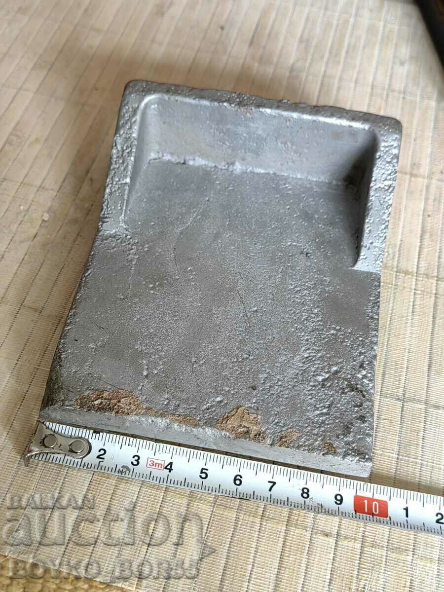 Delivery of Old Table Bas-Relief Bust Georgi Dimitrov Delivery of Old Table Bas-Relief Bust Georgi Dimitrov