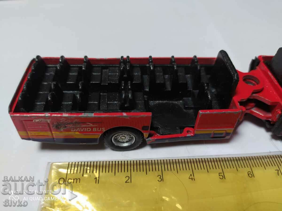 Auction  Airport bus