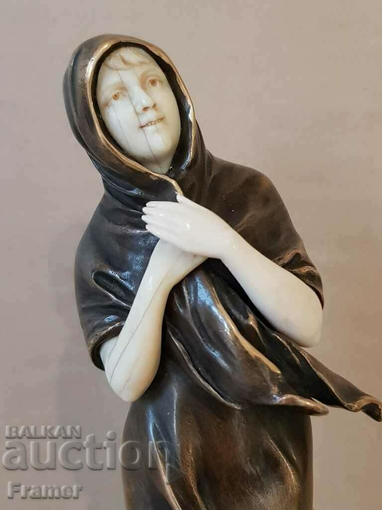 Through the storm sculpture France 19th century bronze and ivory - 5 Through the storm sculpture France 19th century bronze and ivory - 5