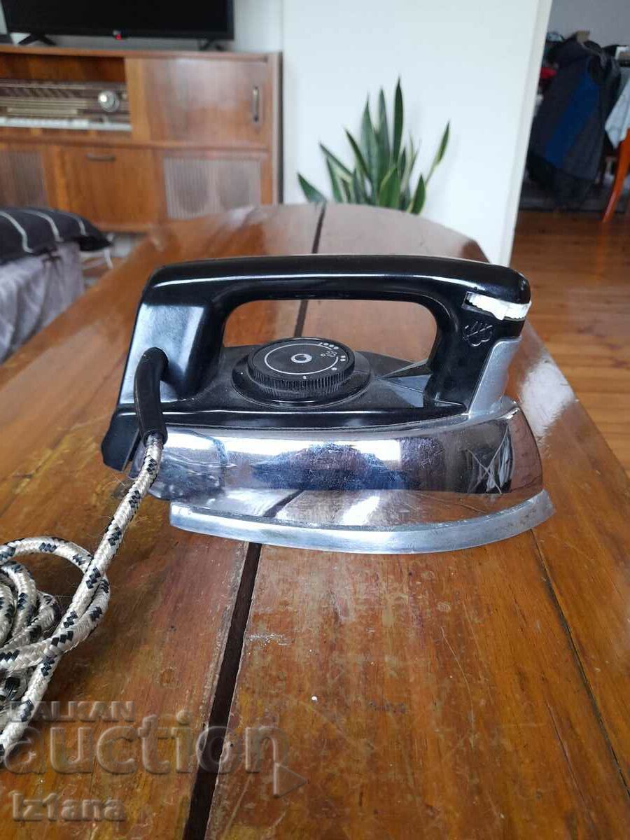 Auction  Old Russian steam iron
