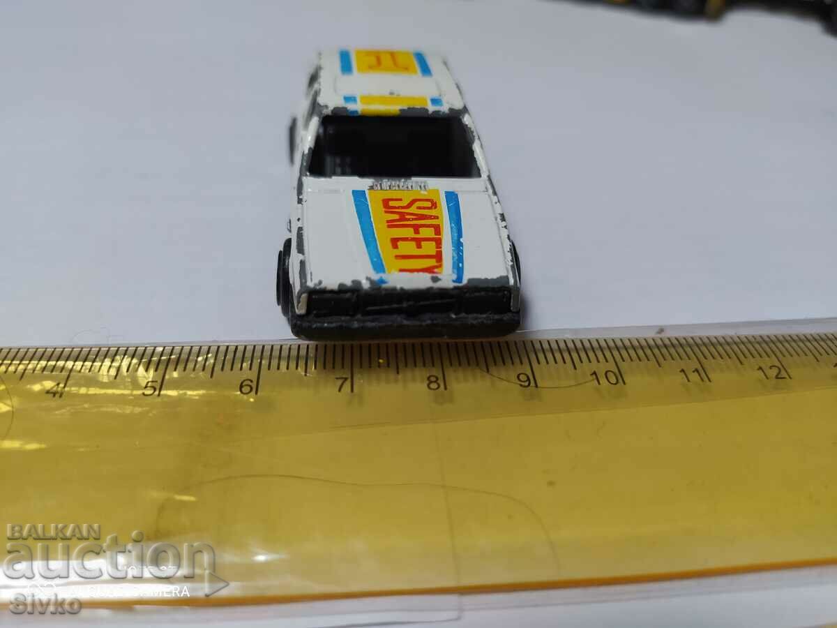 Auction A white cart Auction A white cart