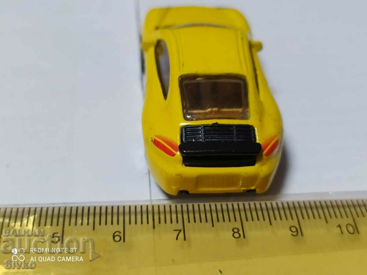 Delivery of Trolley yellow 1 Delivery of Trolley yellow 1