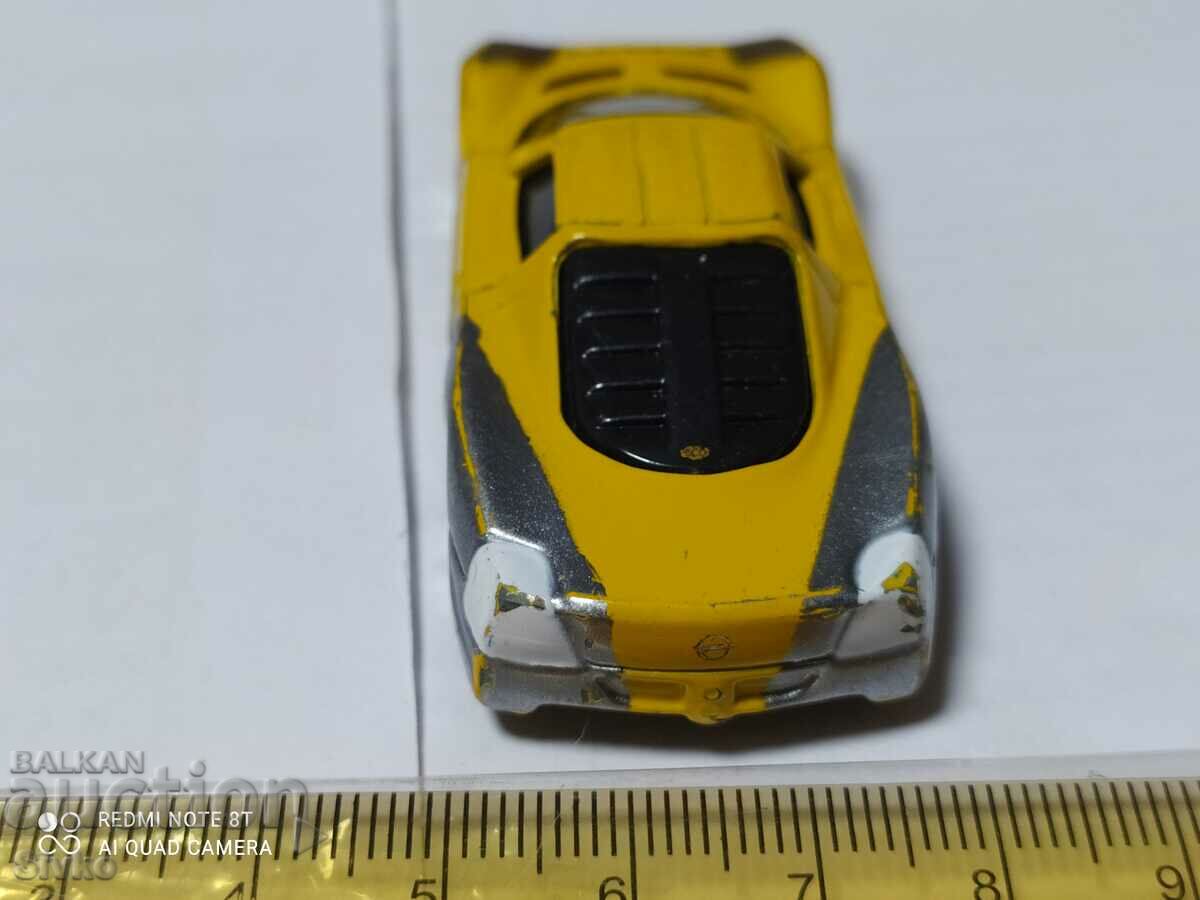 Delivery of Trolley yellow 4 Delivery of Trolley yellow 4