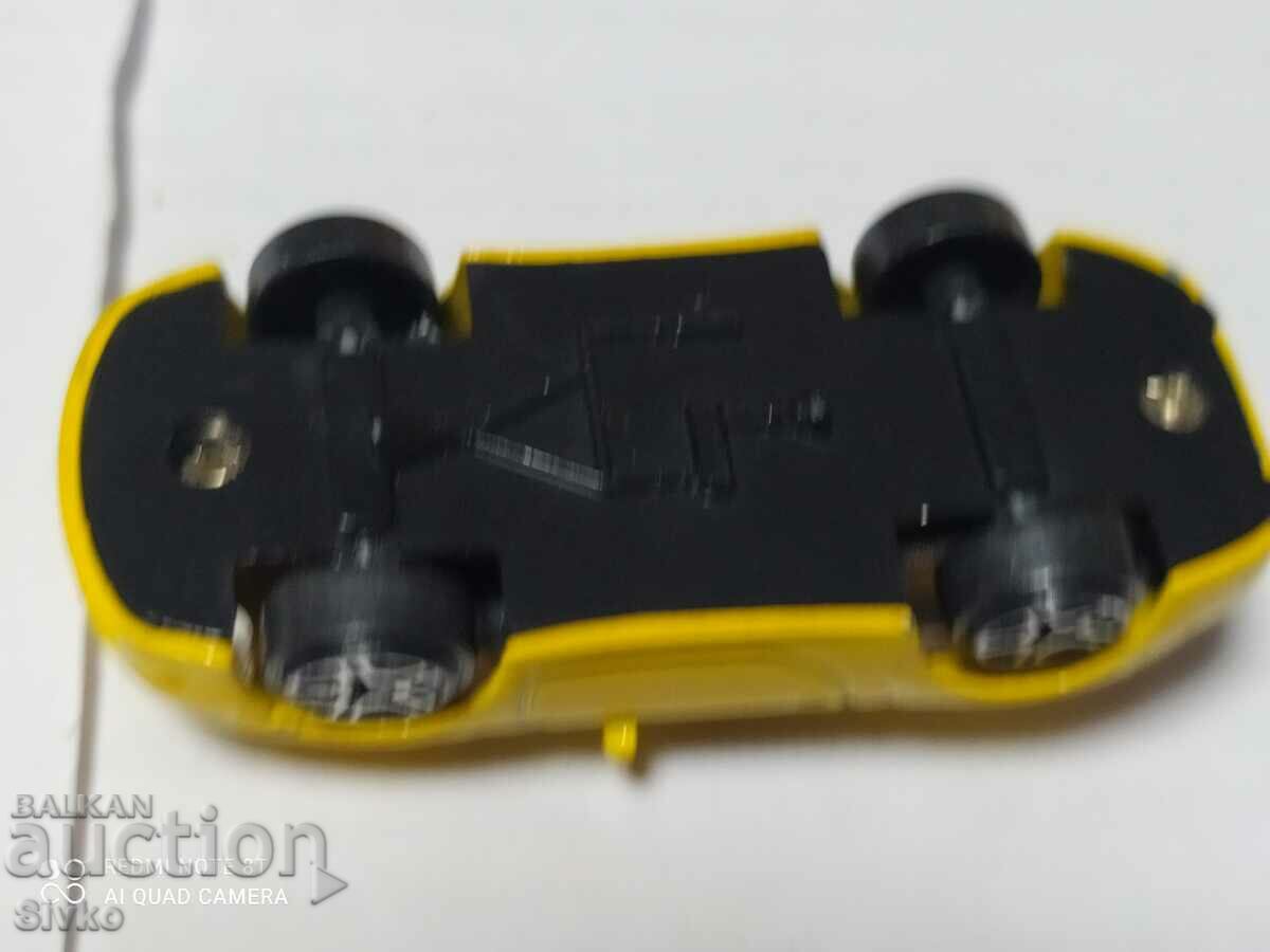 Trolley yellow 7 - 5 Trolley yellow 7 - 5