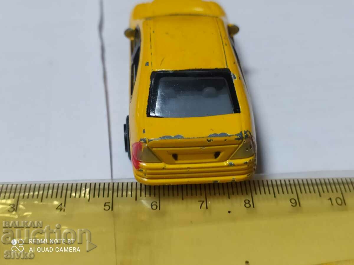 Delivery of Trolley yellow 8 Delivery of Trolley yellow 8