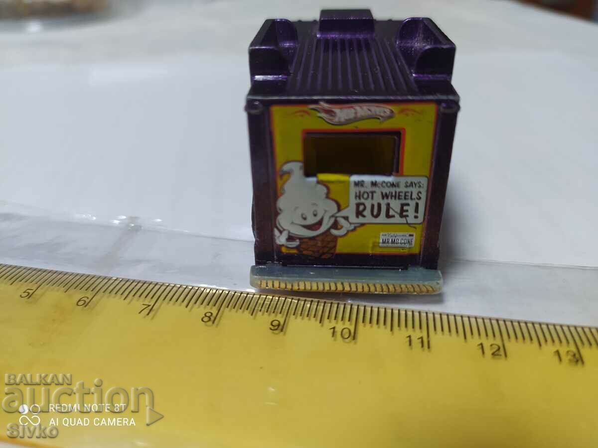 Delivery of Ice cream cart Delivery of Ice cream cart