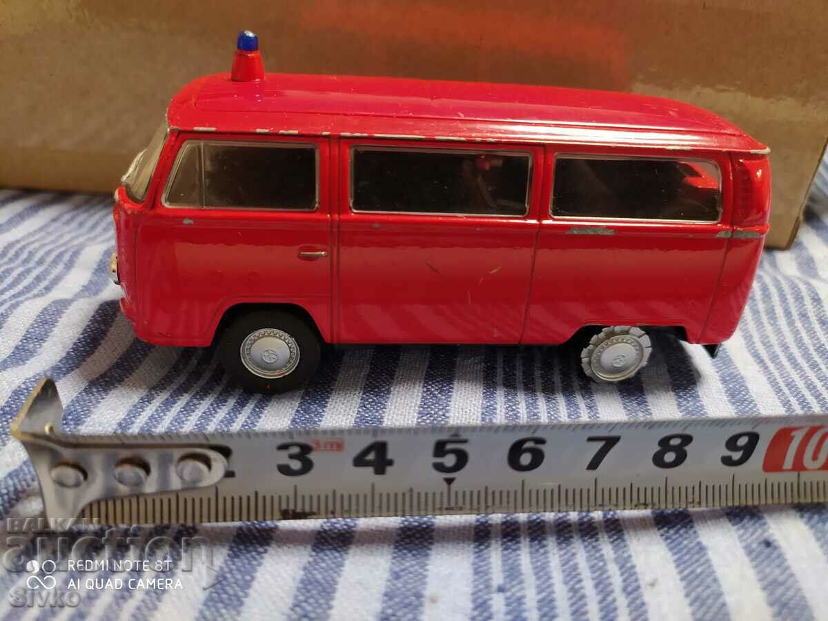 Auction Trolley metal bus Auction Trolley metal bus