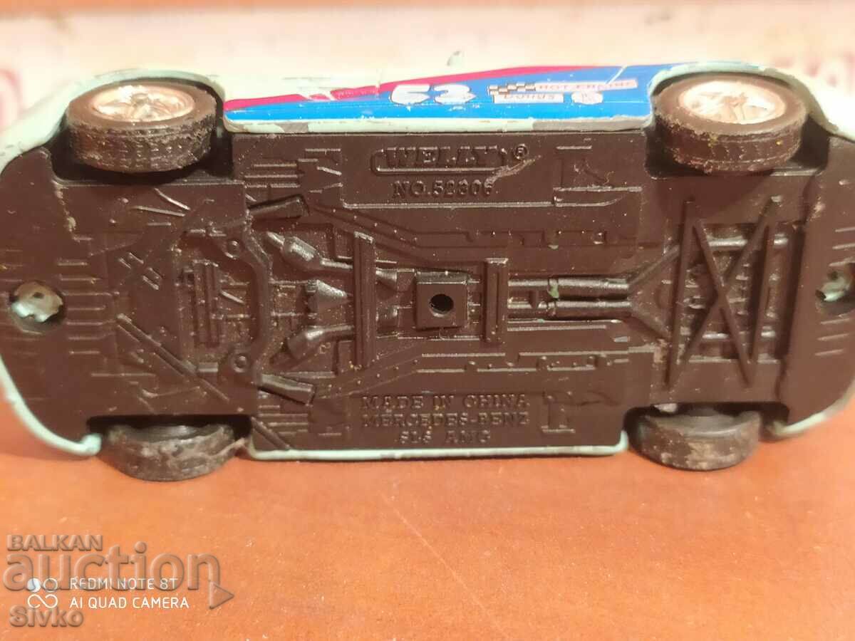 Delivery of Mercedes-Benz metal trolley Delivery of Mercedes-Benz metal trolley