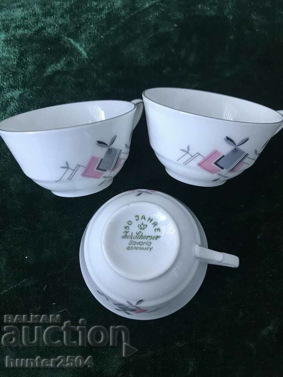 Cups - fine porcelain, 4/7 cm, 3 pcs with price 24.95 BGN | € 12.76 Cups - fine porcelain, 4/7 cm, 3 pcs with price 24.95 BGN | € 12.76