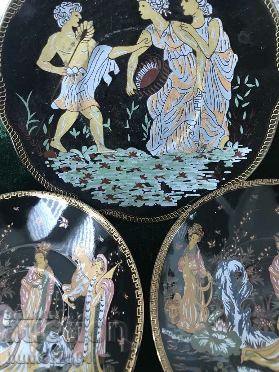 Plates 3 pcs. Japan with price 24.95 BGN | € 12.76 Plates 3 pcs. Japan with price 24.95 BGN | € 12.76
