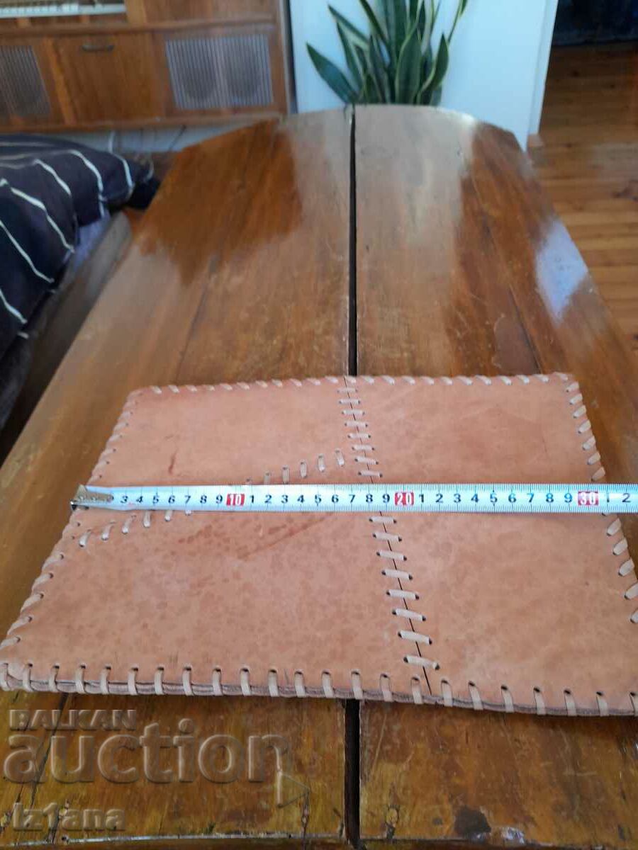 Delivery of Old leather folder Delivery of Old leather folder