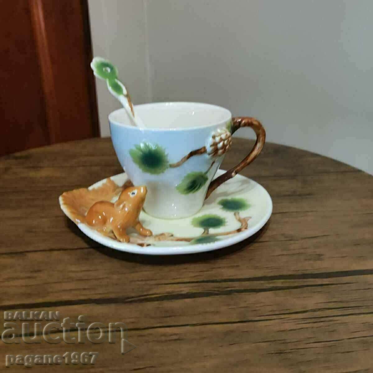 Cana de porțelan de colecție 3D veveriță - 5 Cana de porțelan de colecție 3D veveriță - 5