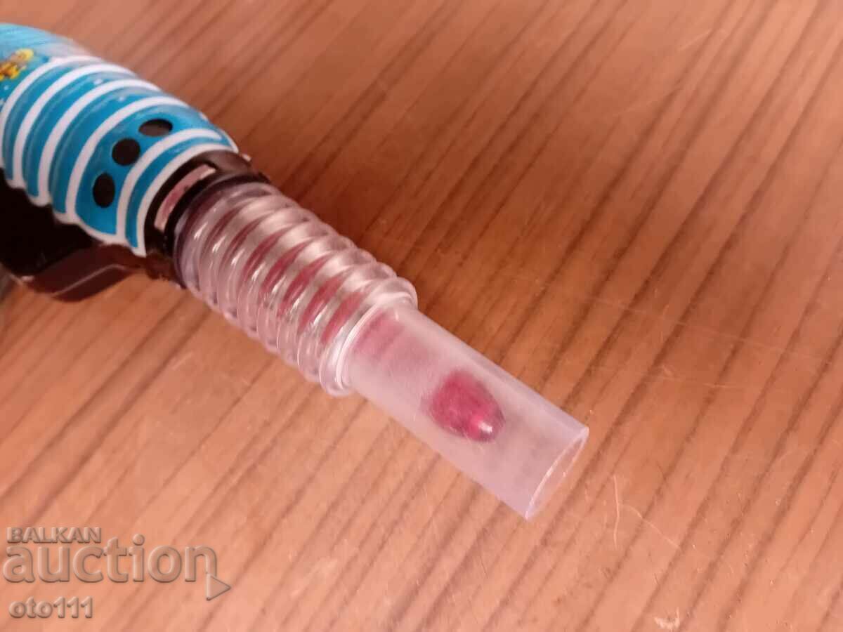 Delivery of OLD TOY SPACE GUN Delivery of OLD TOY SPACE GUN