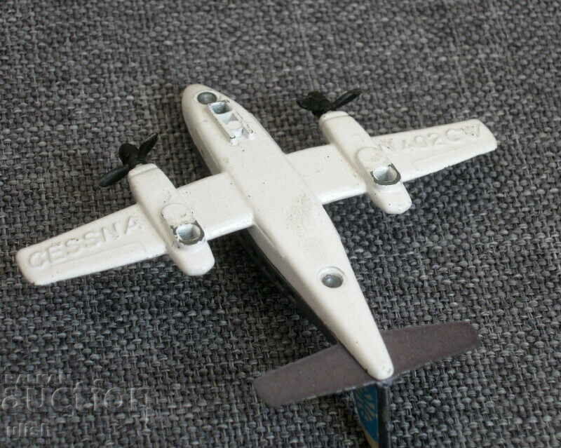 Cessna Model N 402 CW Pan AM with price 5.00 BGN | € 2.56 Cessna Model N 402 CW Pan AM with price 5.00 BGN | € 2.56