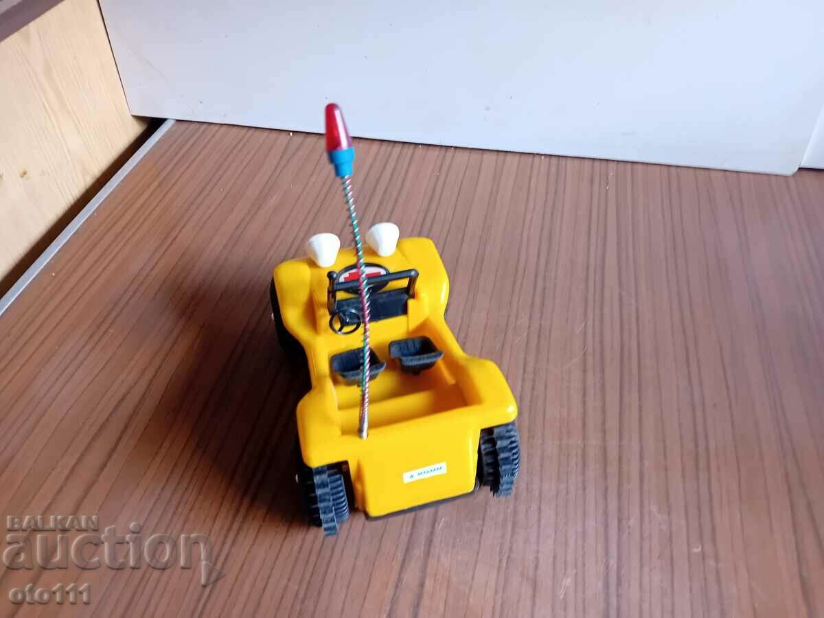 OLD BATTERY OPERATED TOY - 5 OLD BATTERY OPERATED TOY - 5