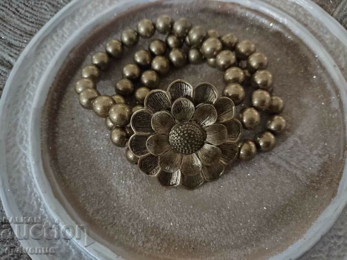 Bracelet, 4 cm wide, flower 11/15/2023 with price 49.00 BGN | € 25.05 Bracelet, 4 cm wide, flower 11/15/2023 with price 49.00 BGN | € 25.05
