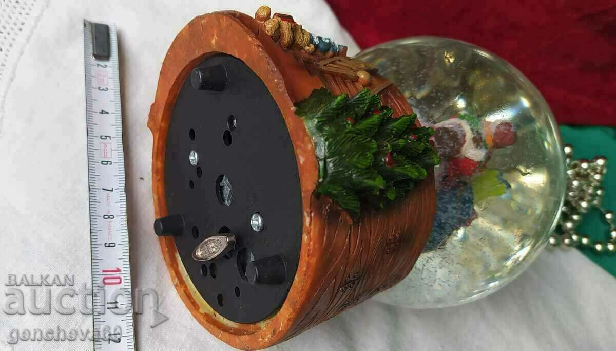 Delivery of Musical Christmas Paperweight Delivery of Musical Christmas Paperweight