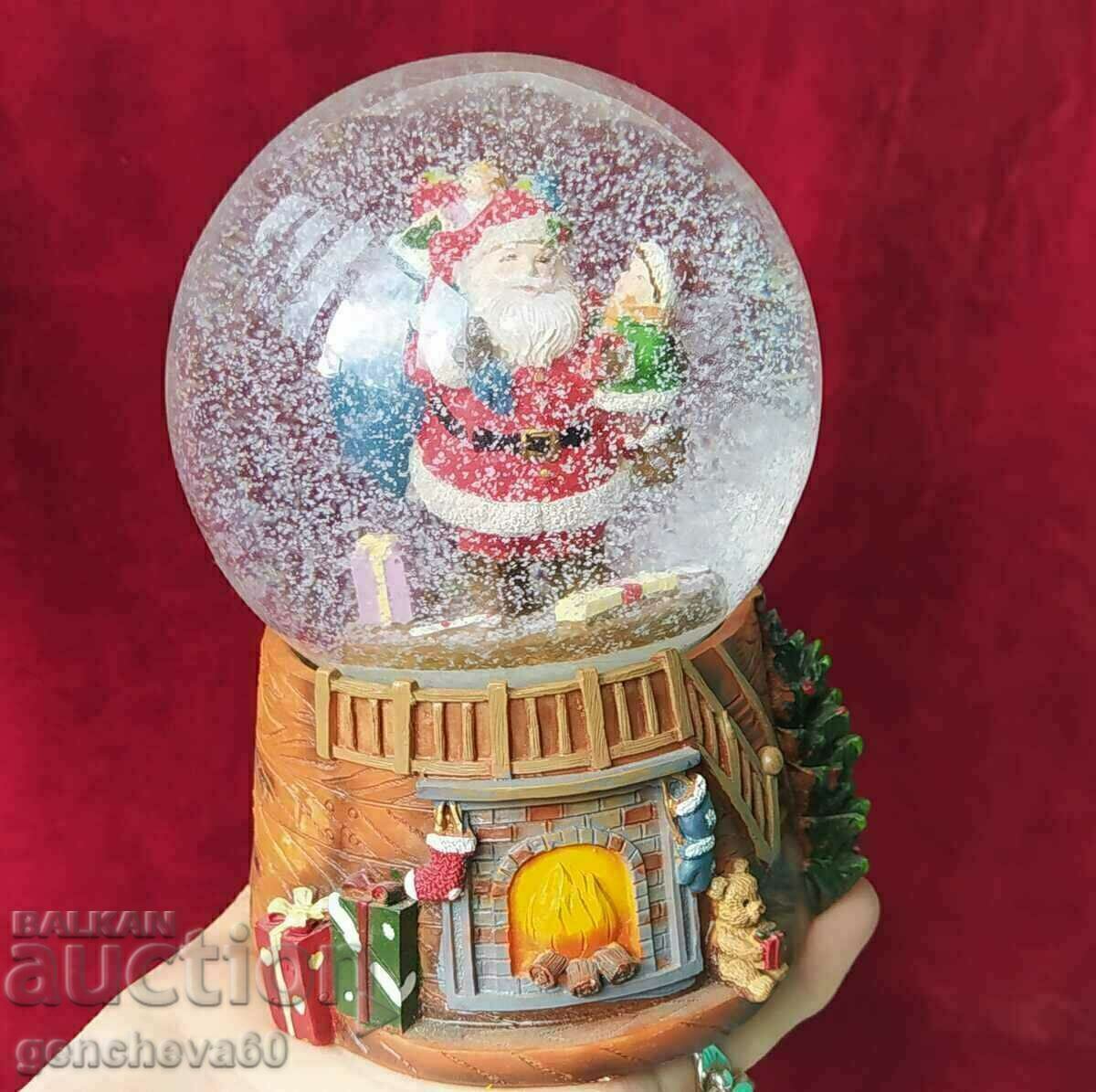 Musical Christmas Paperweight - 5 Musical Christmas Paperweight - 5