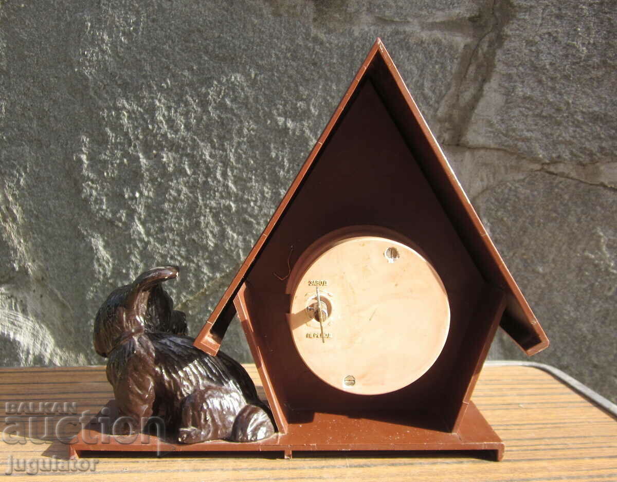 Delivery of old Russian desktop 10 day lightning bolt clock Delivery of old Russian desktop 10 day lightning bolt clock