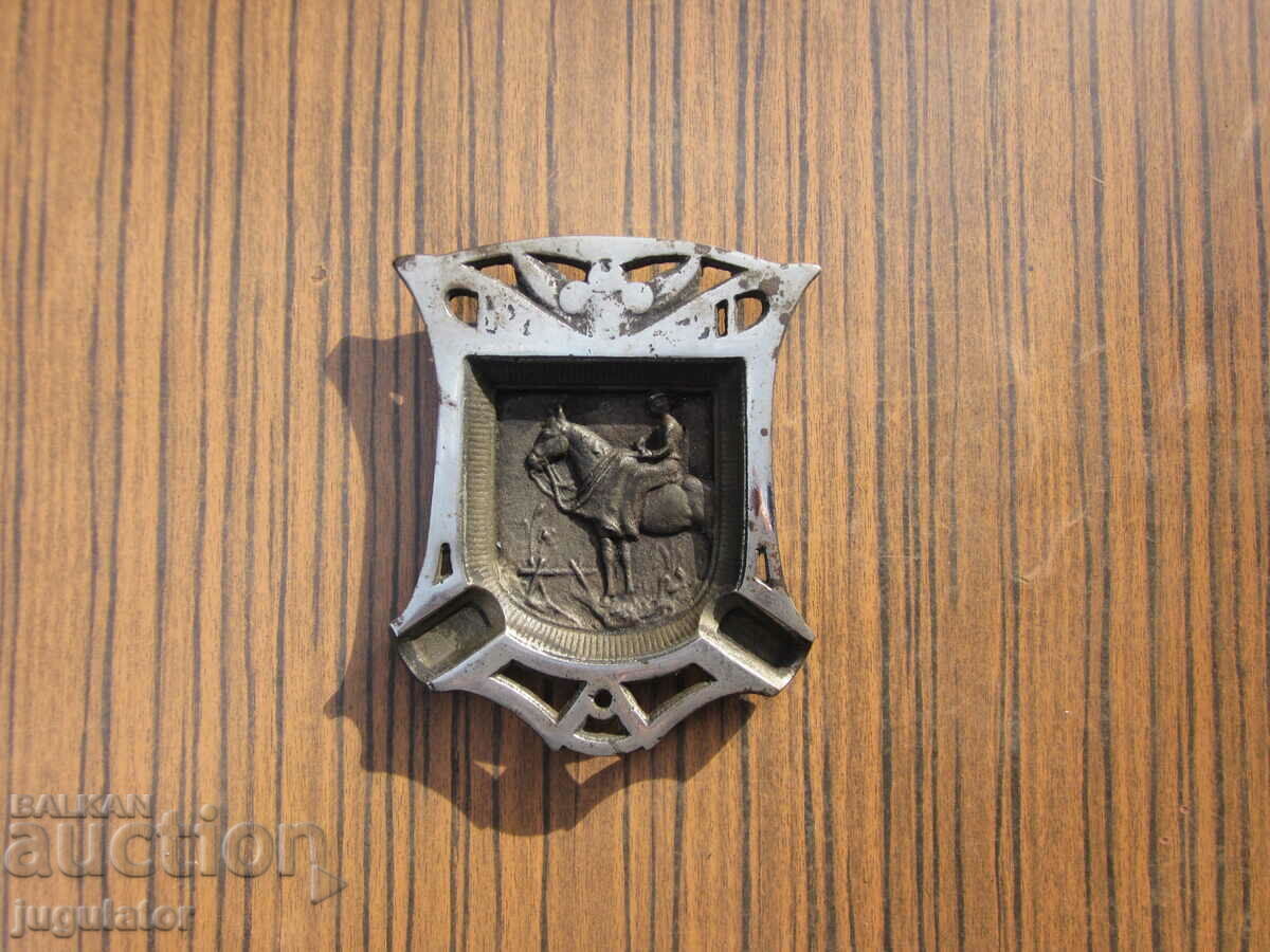 vintage German marked cast iron ashtray with ornaments with price 70.00 BGN | € 35.79 vintage German marked cast iron ashtray with ornaments with price 70.00 BGN | € 35.79