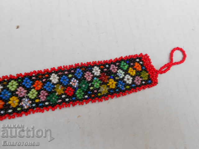 Delivery of Old bead jewelry