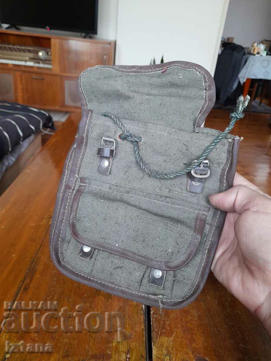 Geantă militară veche, geantă cu preț 25.00 BGN | € 12.78