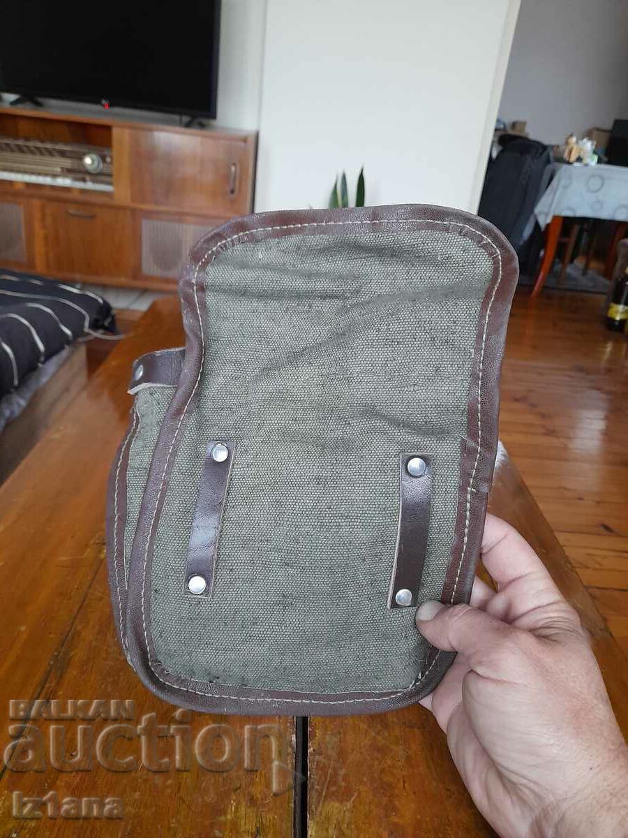 Livrarea Geantă militară veche, geantă