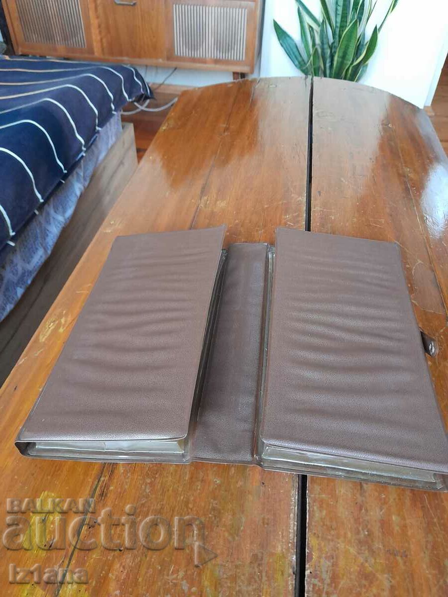 Livrarea Casetofon vechi, cutie pentru casete Livrarea Casetofon vechi, cutie pentru casete