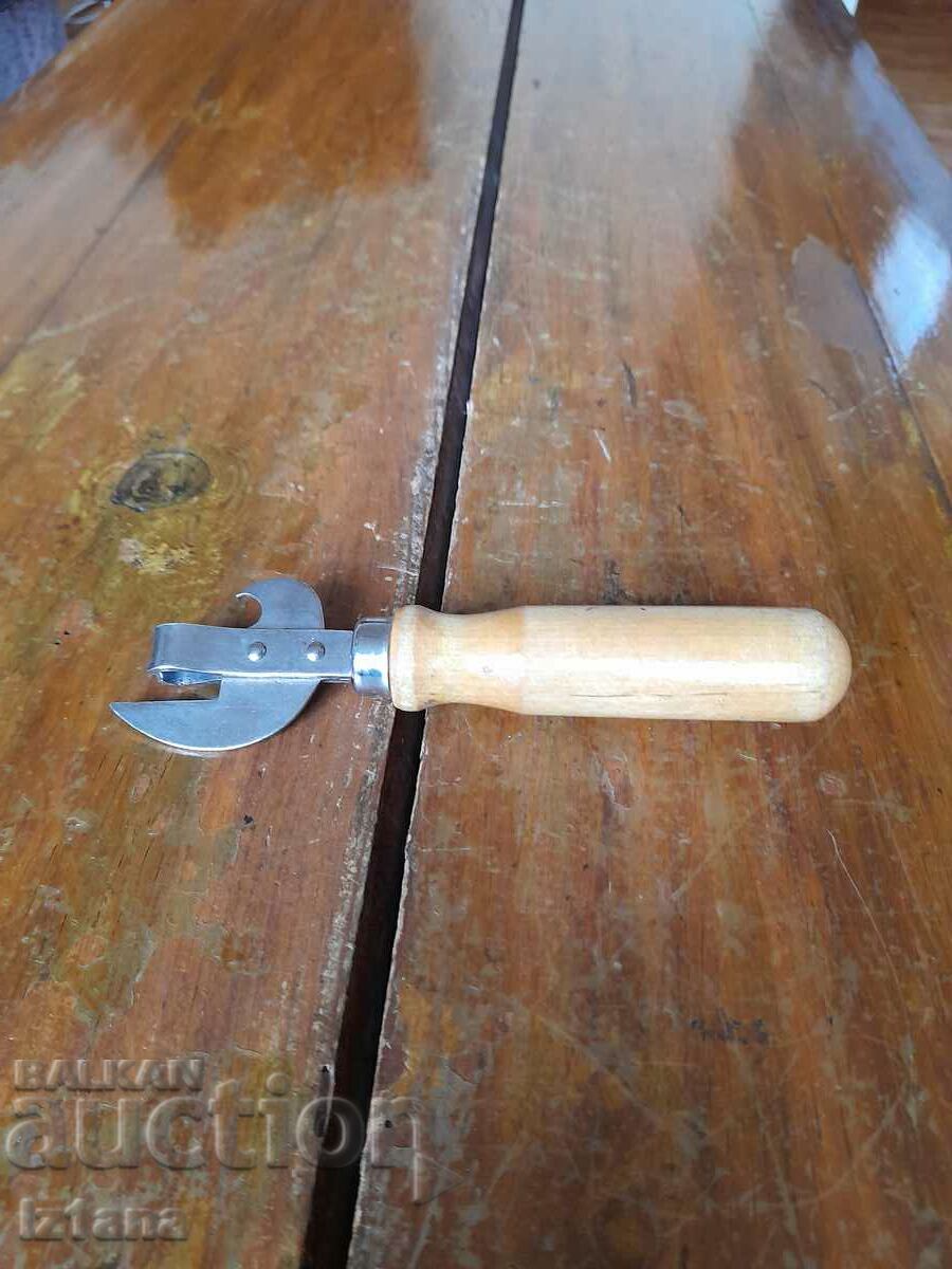 Old Russian can opener