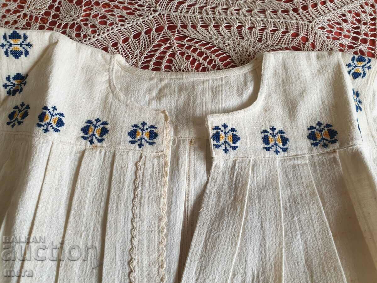 Authentic short shirt 2 from folk costume with price 70.00 BGN | € 35.79 Authentic short shirt 2 from folk costume with price 70.00 BGN | € 35.79