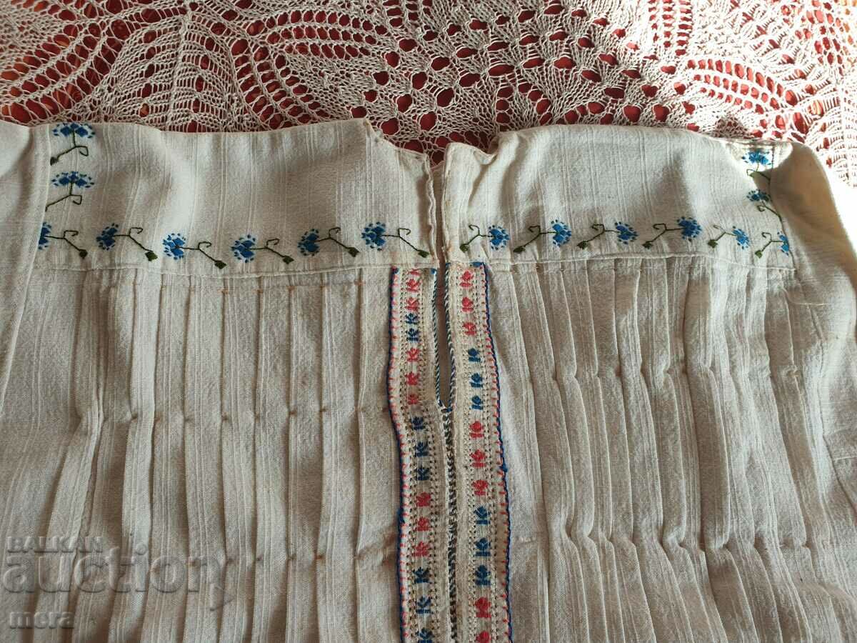 Auction Authentic short shirt 4 from folk costume Auction Authentic short shirt 4 from folk costume