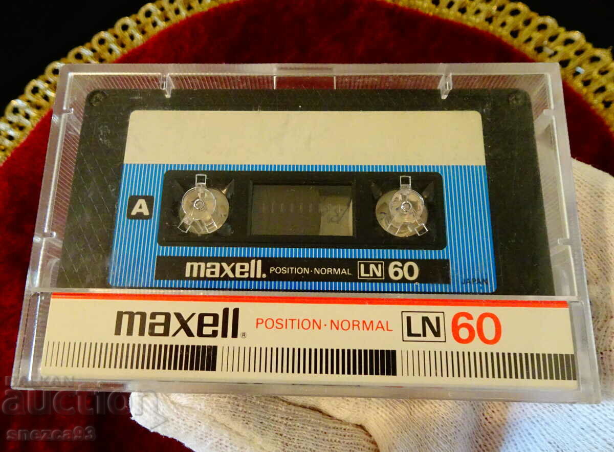 Casetă audio Maxell LN60 cu muzică disco.