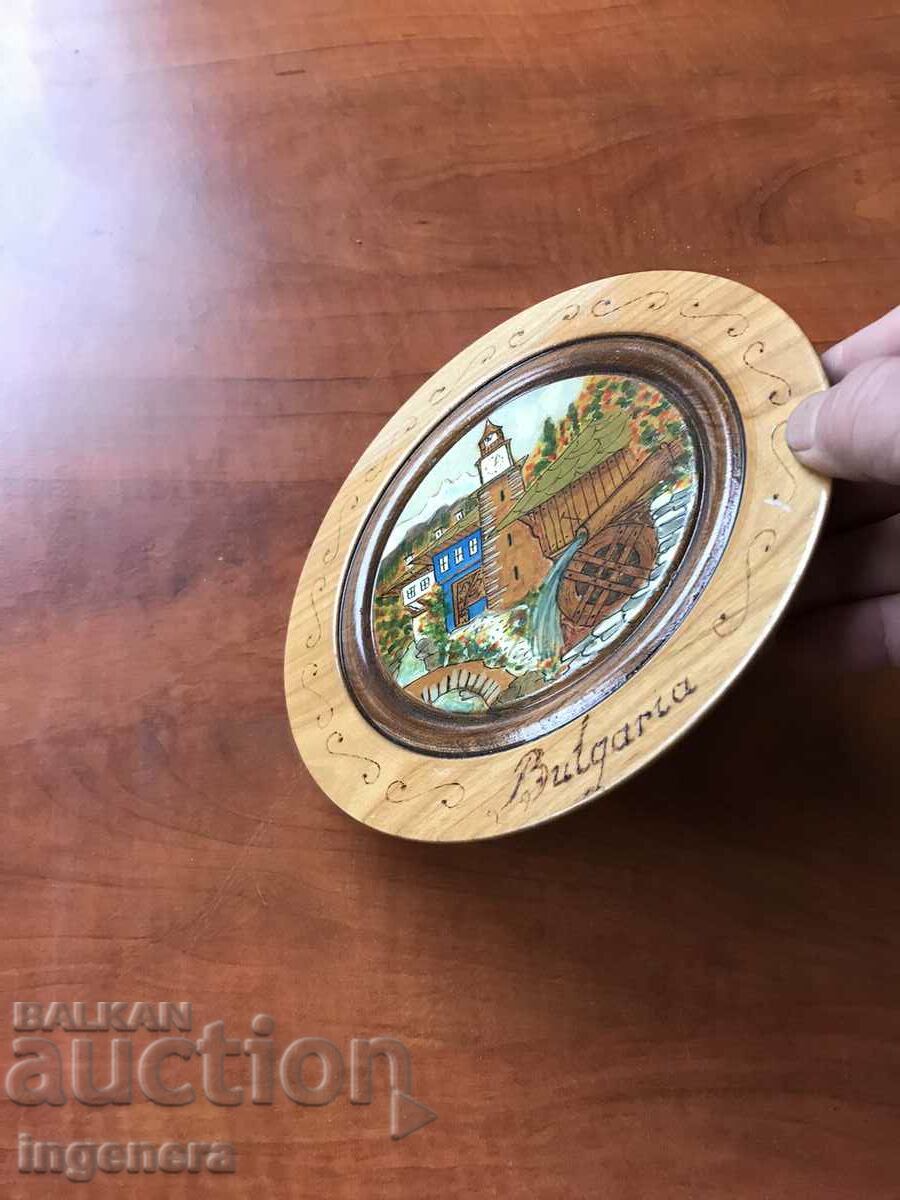 Auction PANEL WOOD CARVING RELIEF PYROGRAPH DRAWING PLATE Auction PANEL WOOD CARVING RELIEF PYROGRAPH DRAWING PLATE