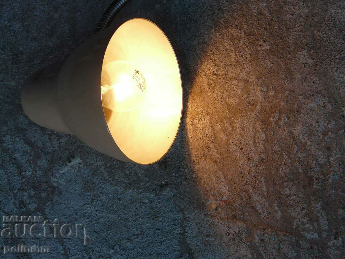 Livrarea Lampă de masă retro - 2