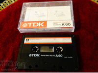 Casetă audio TDK A60 cu muzică disco.