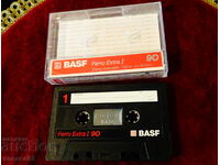 Casetă audio BASF cu Black Sabbath și Bruce Dickinson.