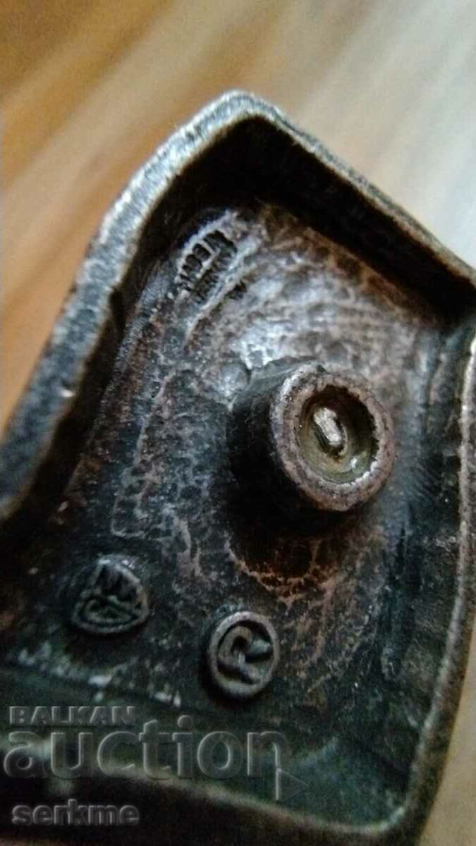 Lead. figure - 5 Lead. figure - 5