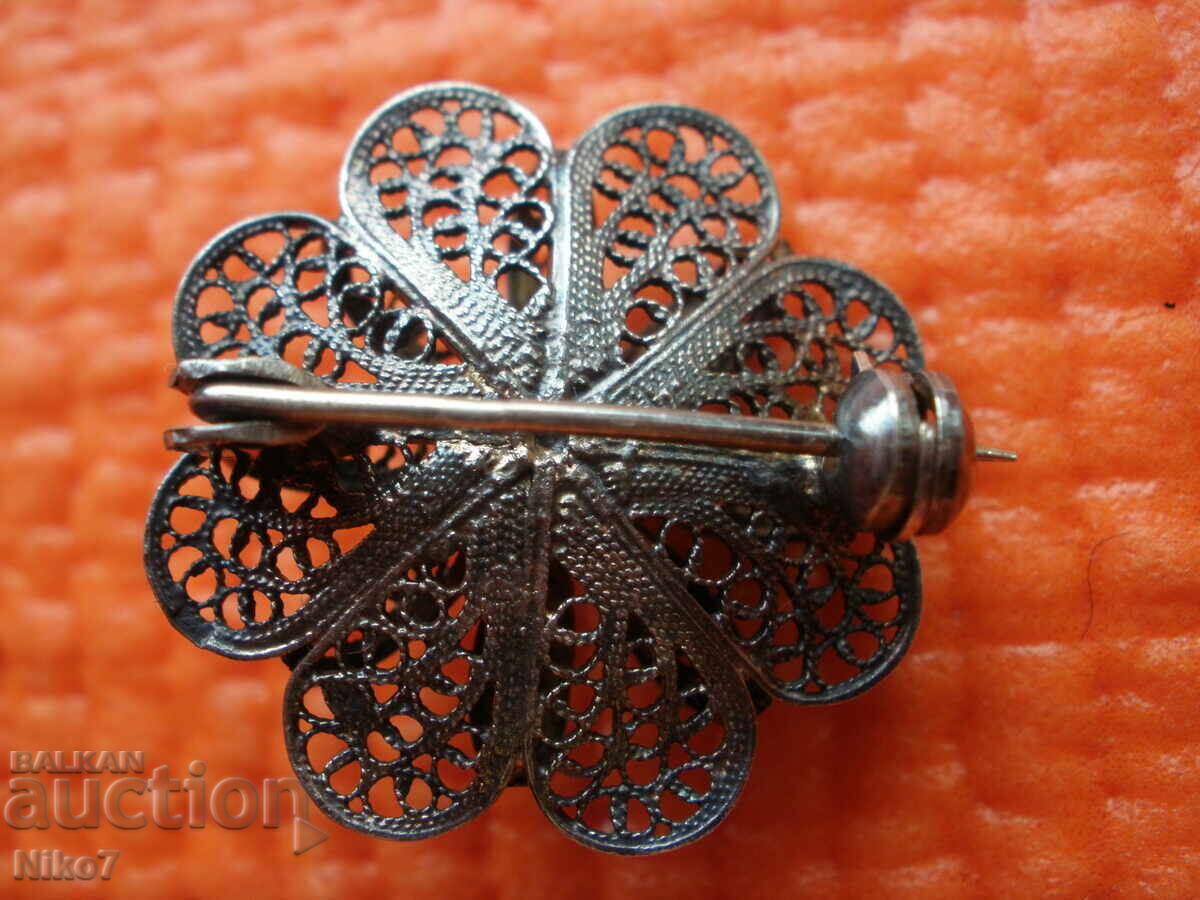 Delivery of Antique silver filigree brooch. Delivery of Antique silver filigree brooch.