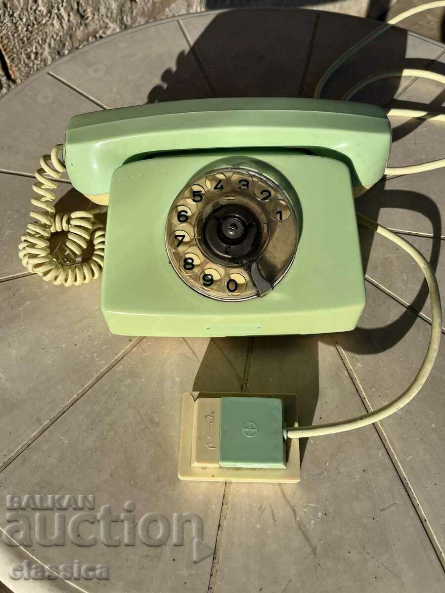 Телефон-1977 год.