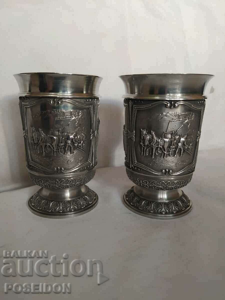 TWO PINTS with price 290.00 BGN | € 148.27 TWO PINTS with price 290.00 BGN | € 148.27