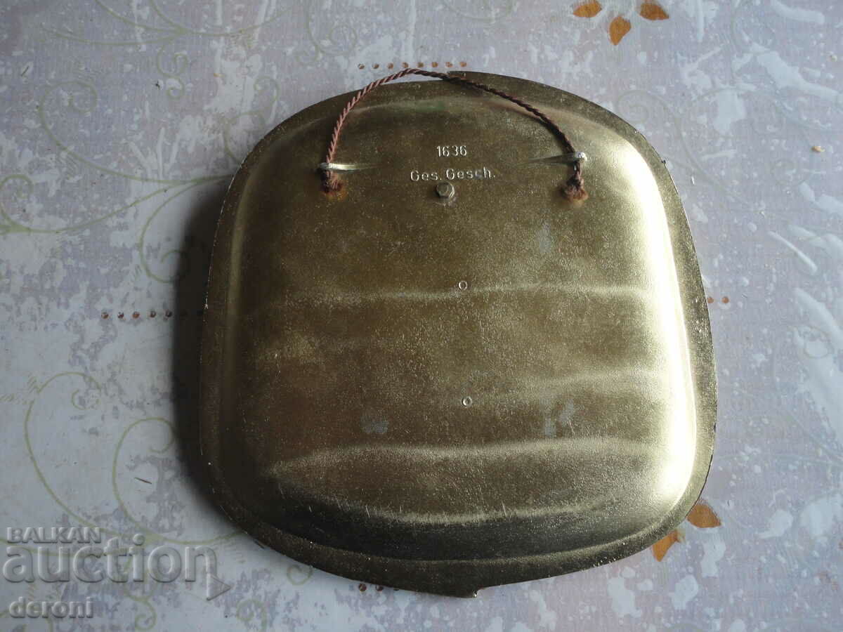 Auction Amazing hunting plastic horn Auction Amazing hunting plastic horn