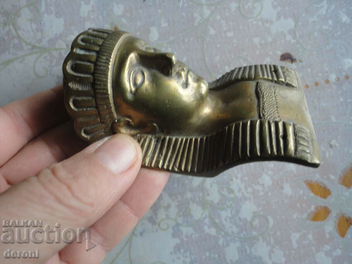 Ancient bronze sculpture of a pharaoh with price 180.00 BGN | € 92.03 Ancient bronze sculpture of a pharaoh with price 180.00 BGN | € 92.03