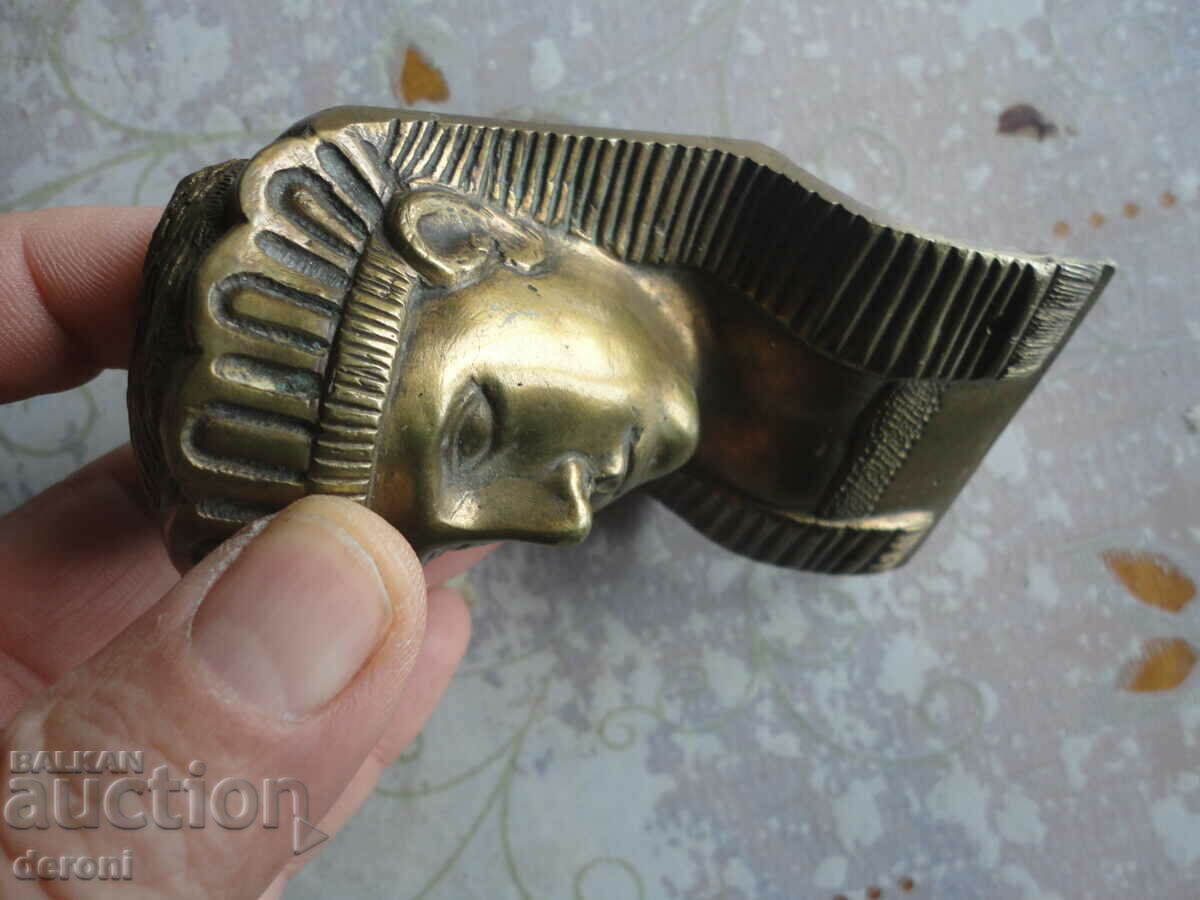 Auction Ancient bronze sculpture of a pharaoh Auction Ancient bronze sculpture of a pharaoh