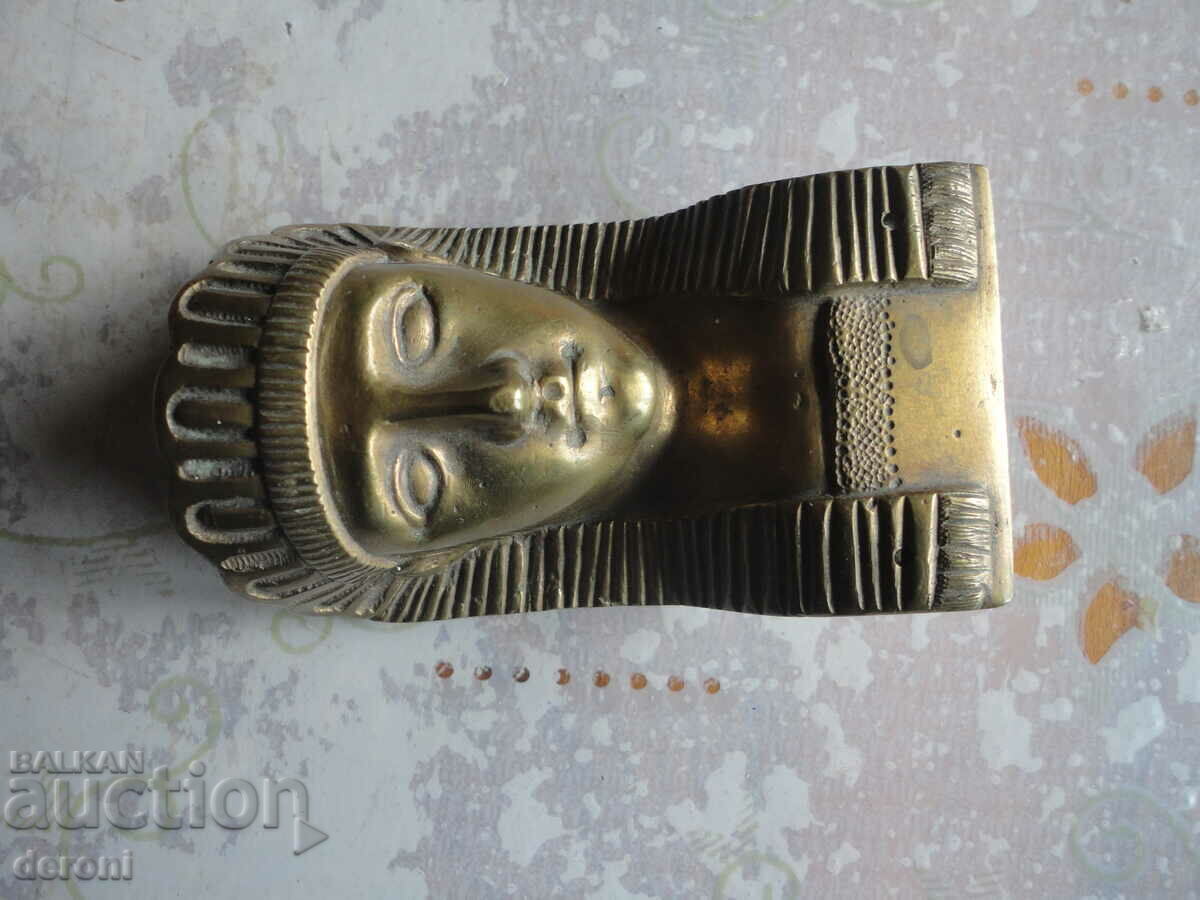 Ancient bronze sculpture of a pharaoh - 6 Ancient bronze sculpture of a pharaoh - 6