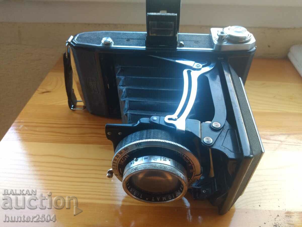 Delivery of Camera Icon Delivery of Camera Icon