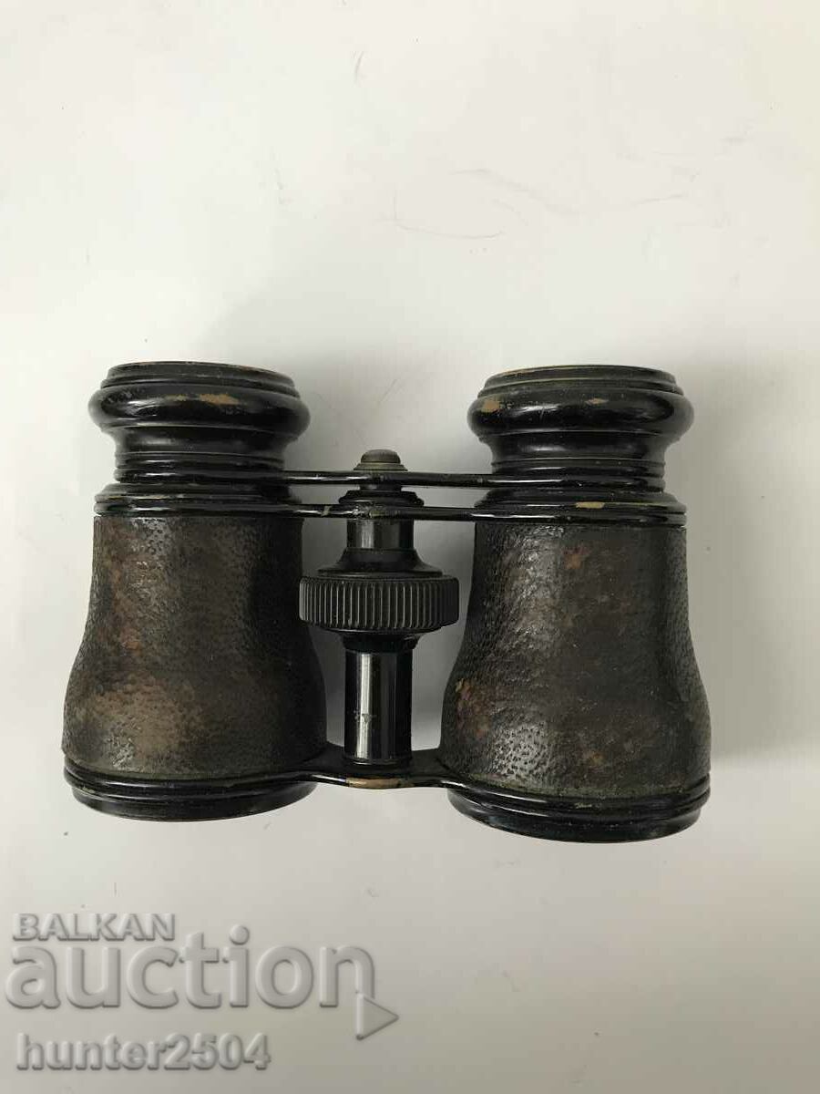 Binoclu, mare, teatru Binoclu, mare, teatru