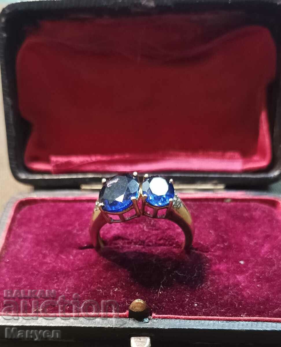 Very beautiful gold-plated (mercury) silver ring with sapphires