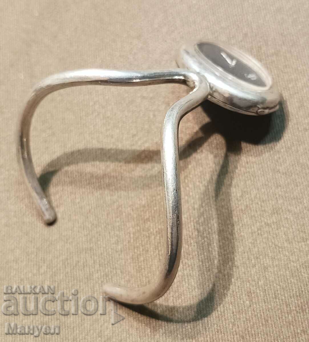 A very stylish silver ladies watch. with price 180.00 BGN | € 92.03 A very stylish silver ladies watch. with price 180.00 BGN | € 92.03