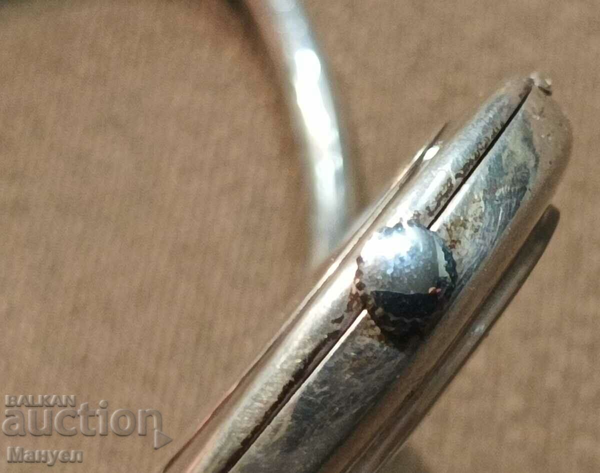 A very stylish silver ladies watch. - 5 A very stylish silver ladies watch. - 5