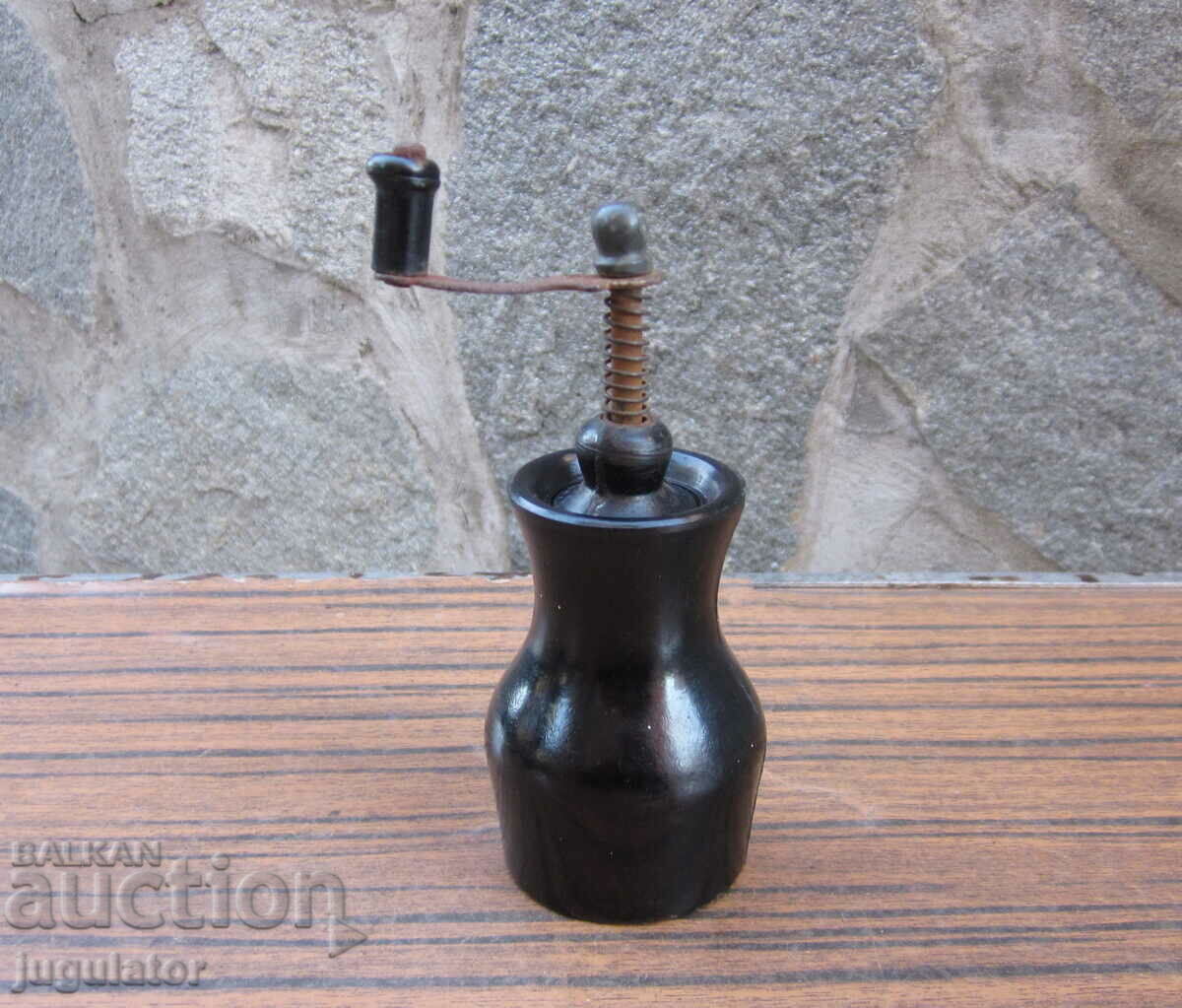 old bakelite grinder black popper grinder